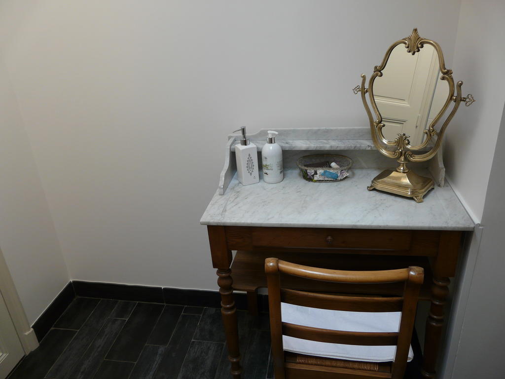 La Promenade En Champagne Bed & Breakfast Mussy-sur-Seine Room photo