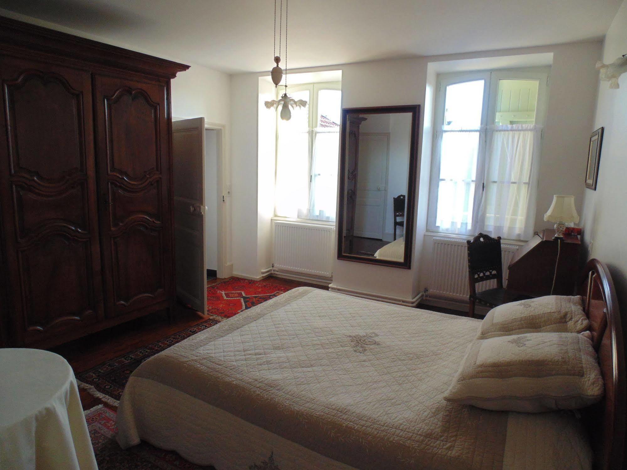 La Promenade En Champagne Bed & Breakfast Mussy-sur-Seine Exterior photo
