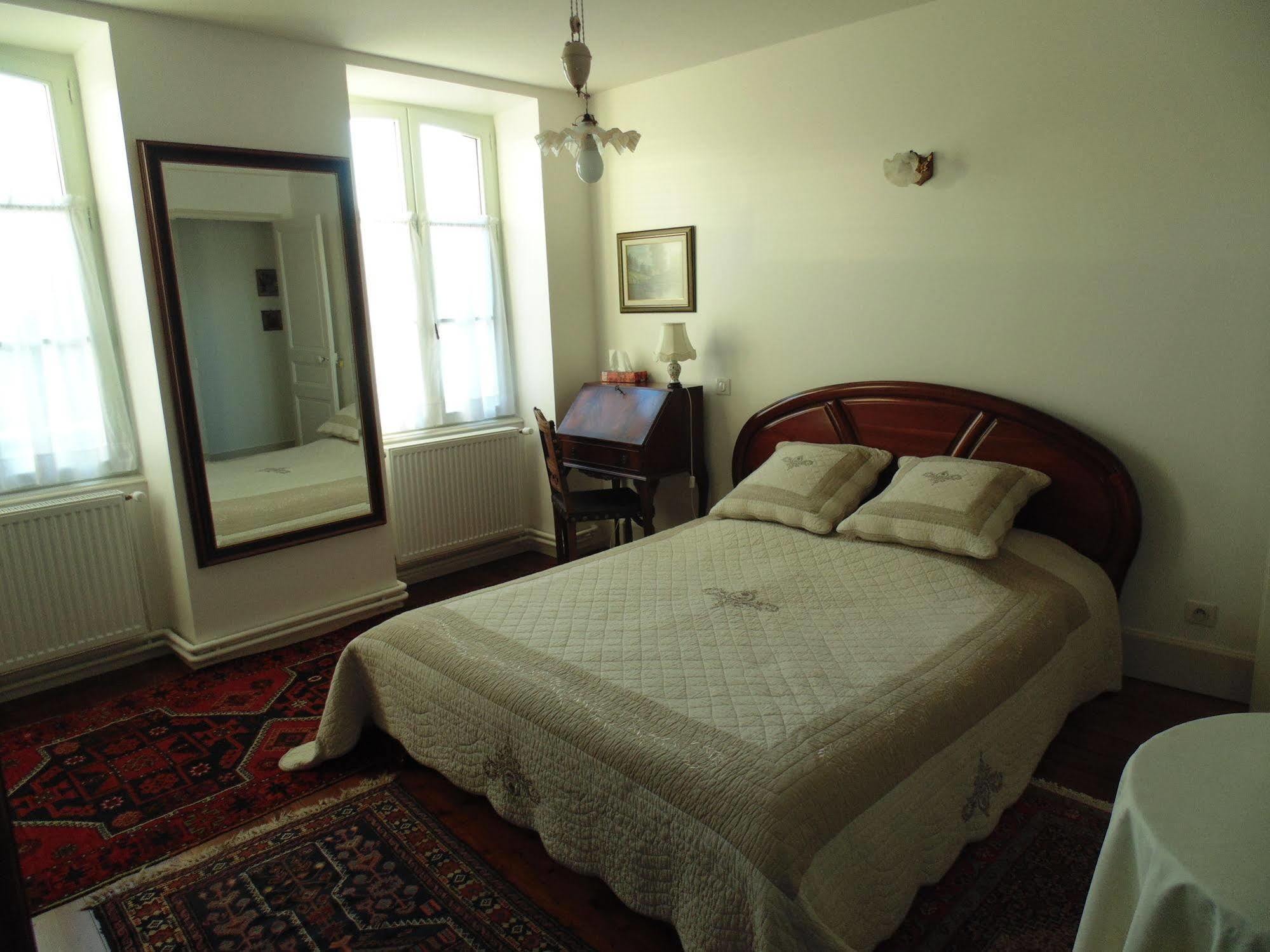 La Promenade En Champagne Bed & Breakfast Mussy-sur-Seine Exterior photo