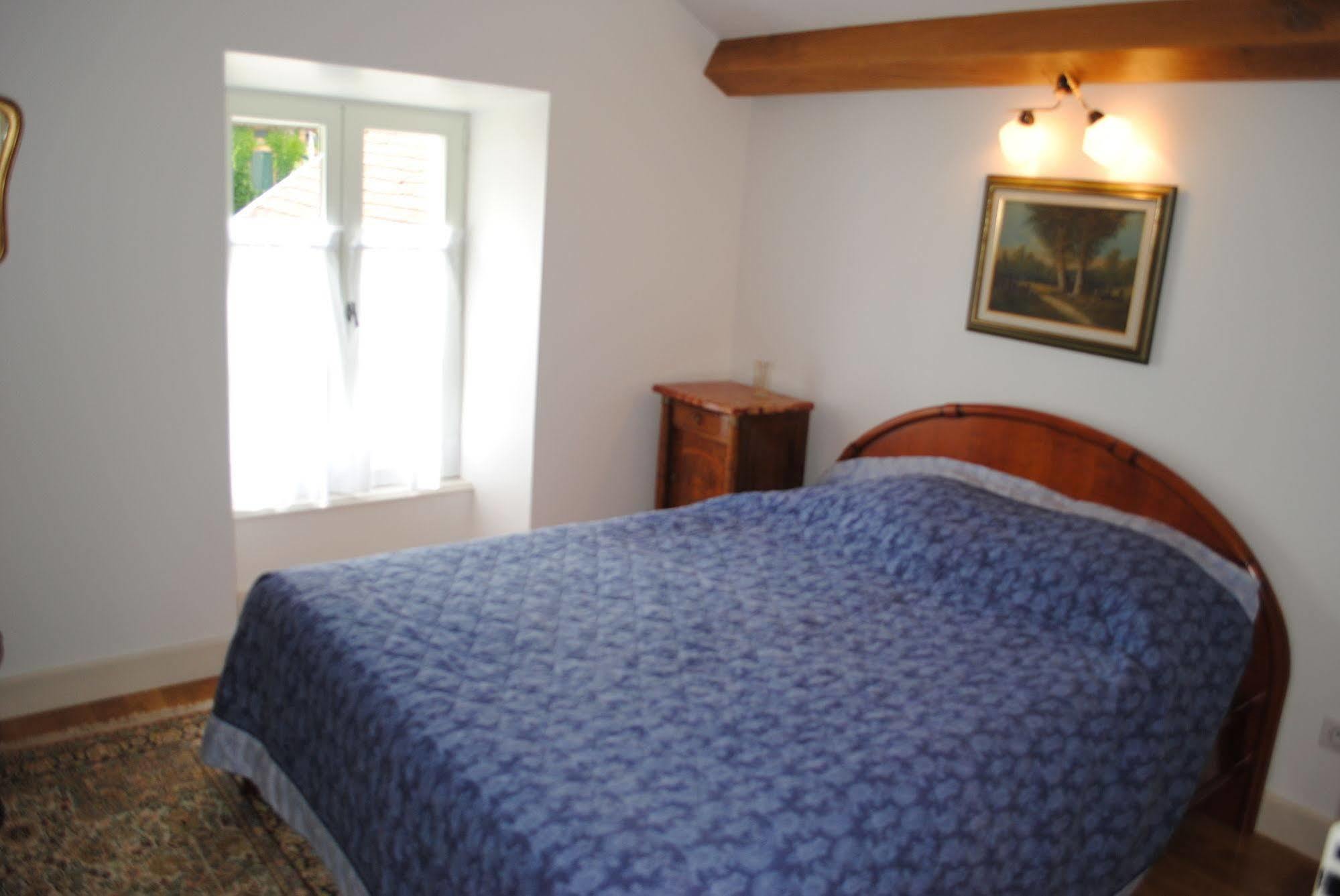 La Promenade En Champagne Bed & Breakfast Mussy-sur-Seine Exterior photo